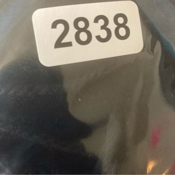 Fendi fringe scare unisex rectangle - Picture 6 of 6